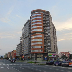 Zoned stambeno poslovni objekat Novi Sad